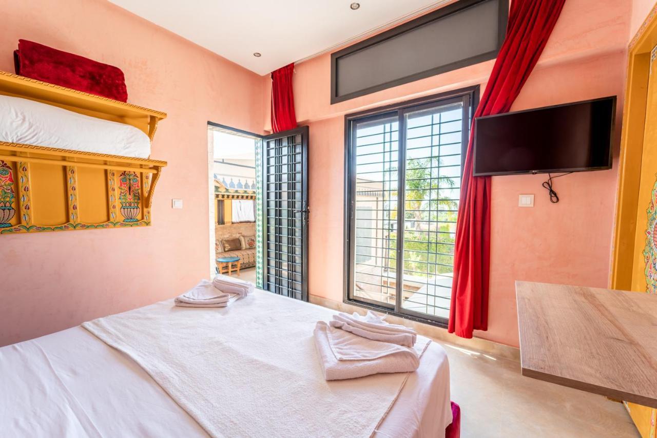 Riad Les Nuits De Fes Exterior photo